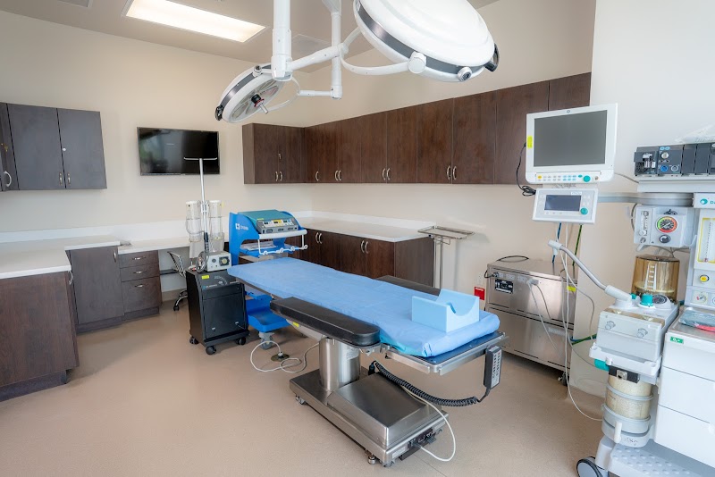 305 Plastic Surgery Coral Gables logo