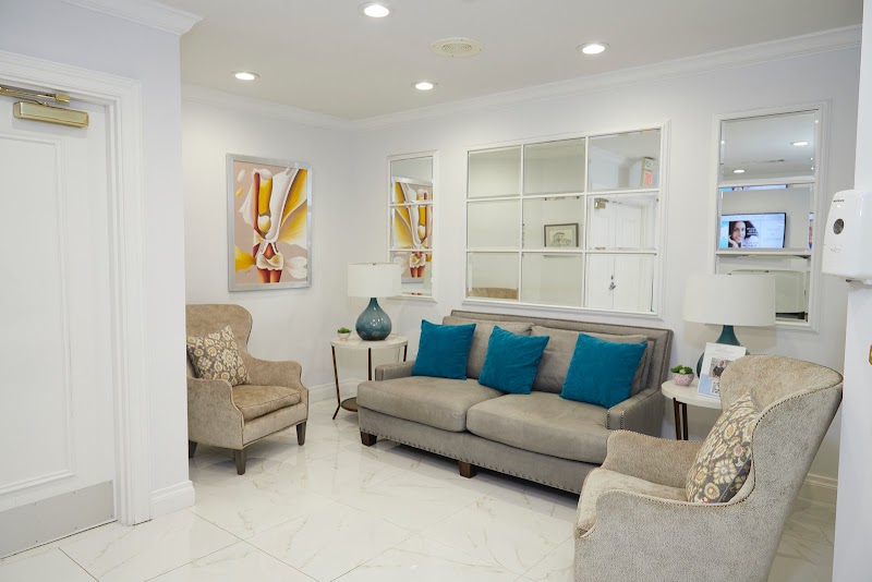 ARTIS Institute for Plastic Surgery logo