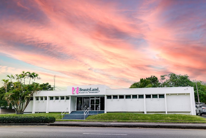 Beautyland Plastic Surgery logo