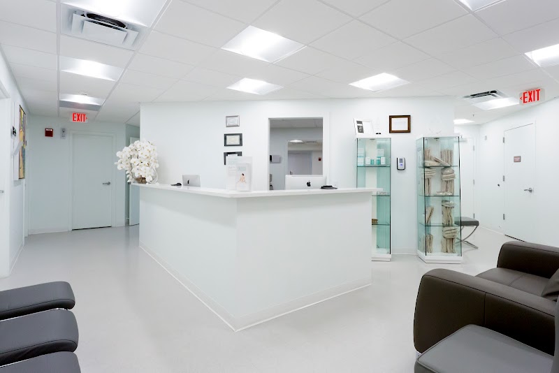 CG Cosmetic Surgery logo