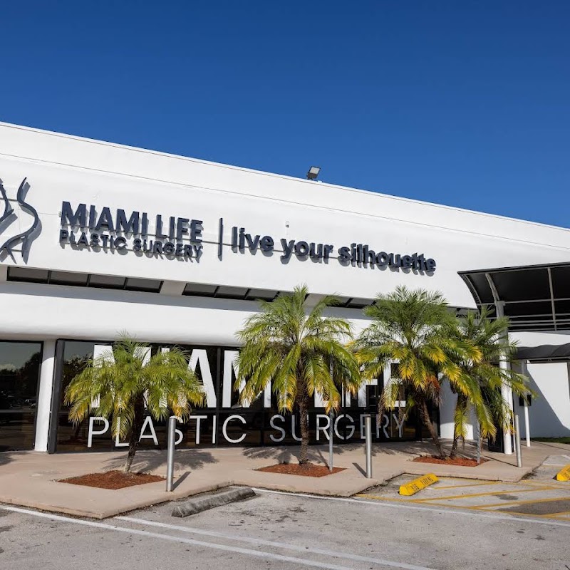 Miami Life Cosmetic Center logo