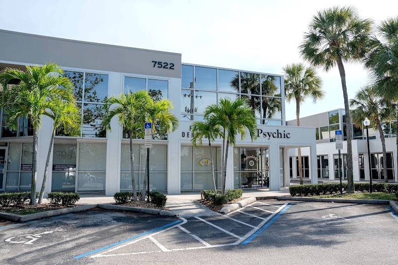 Nathalia Ramalho Aesthetic and Waxing logo