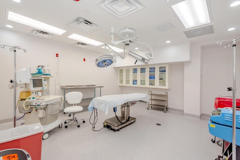 Plus Cosmetic Surgery Center logo