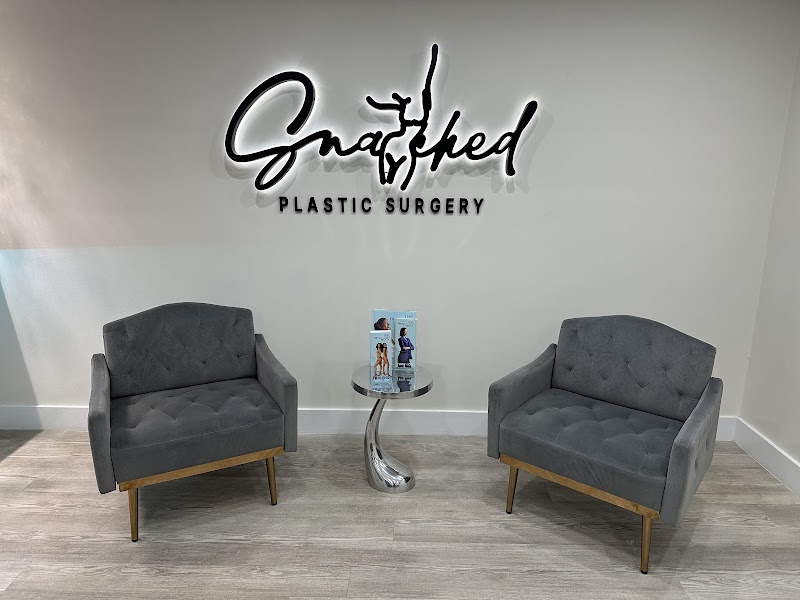 Snatched Plastic Surgery logo