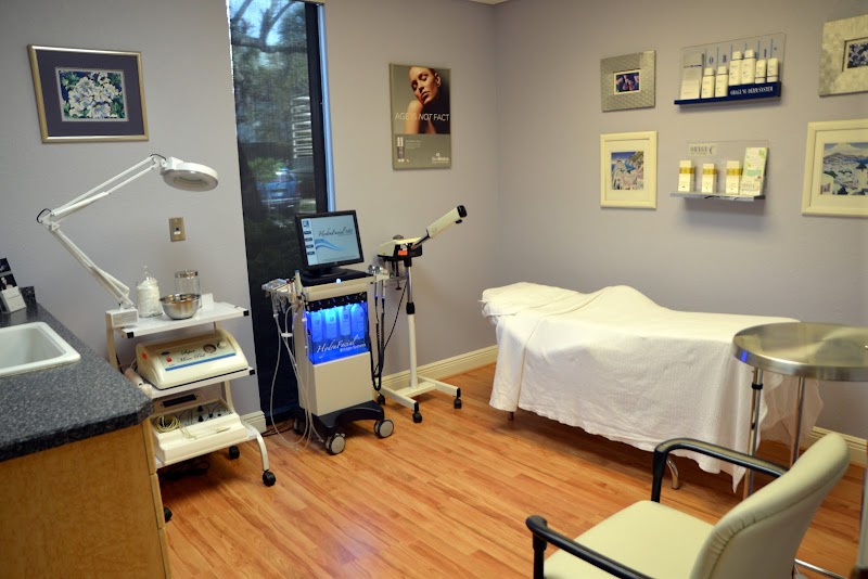 Take Shape Plastic Surgery, P.A. logo