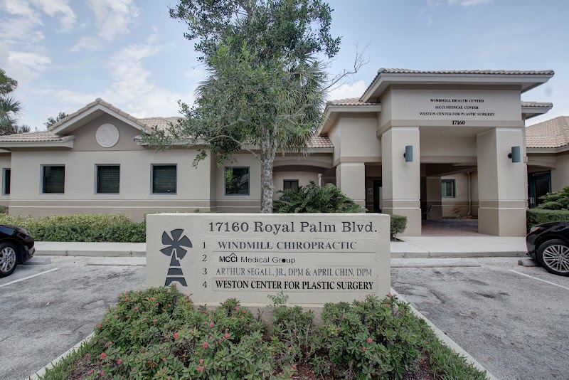 Weston Center for Plastic Surgery logo