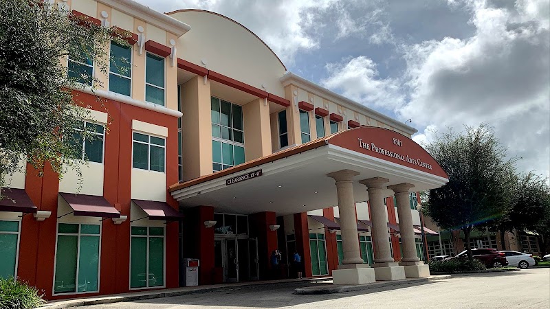 Zion Plastic Surgery logo